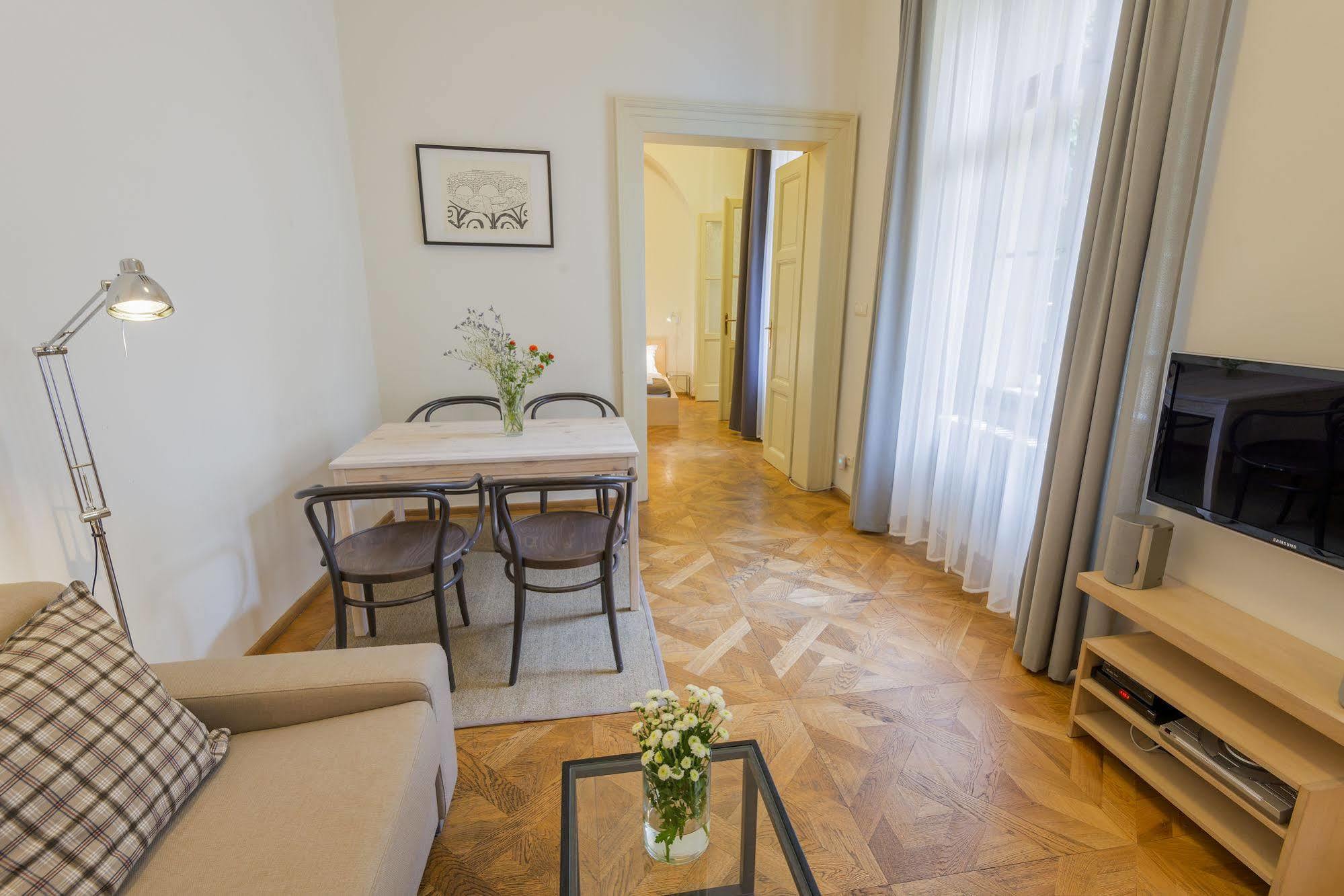Bohemia Apartments Prague Centre Eksteriør bilde